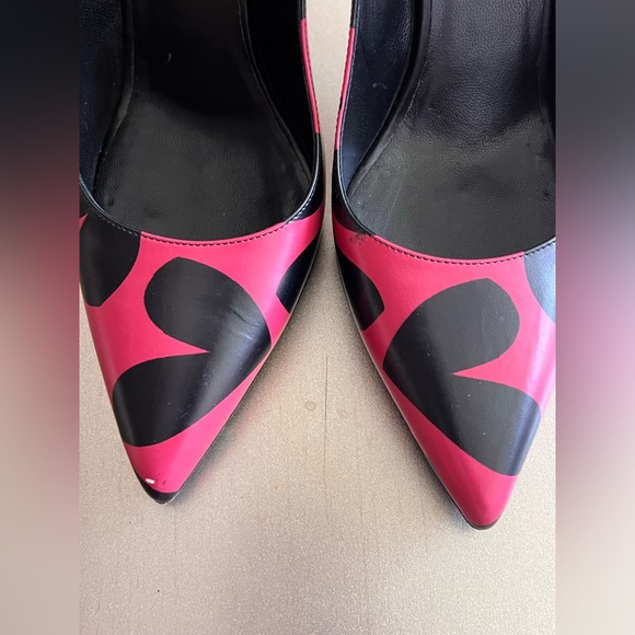 Saint Laurent YSL Pumps Big Heart Paris Pointed Toe Leather Heels. Size 39 1/2 - Picture 5 of 5